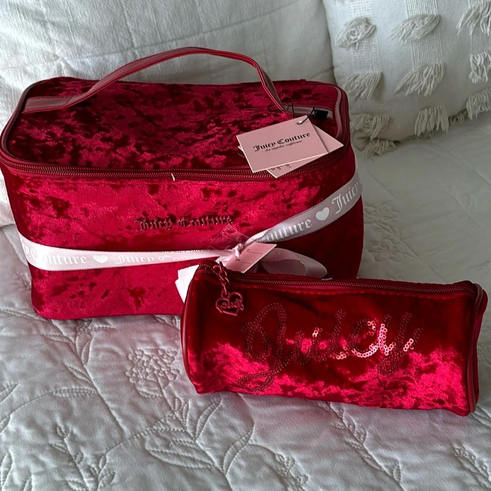 🔥❤️Juicy Couture red velour travel bag  set NWT